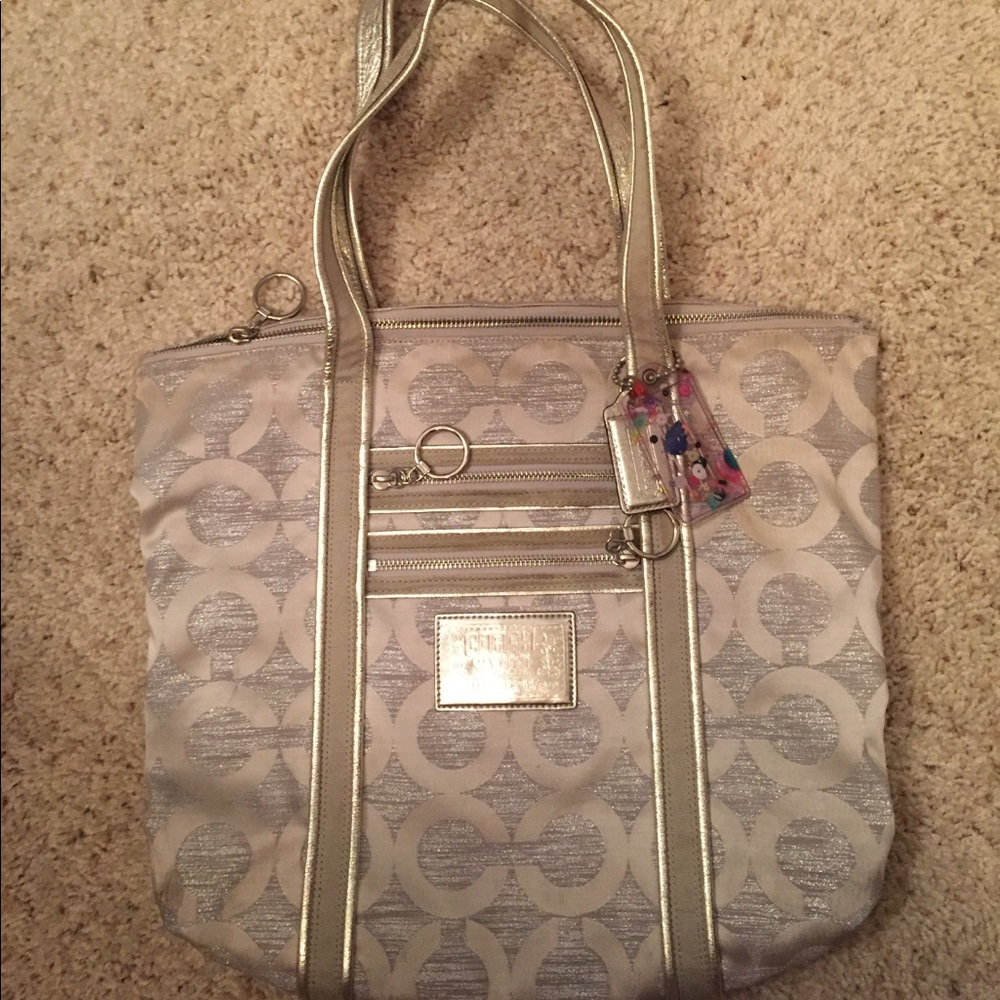 Coach Poppy Silver Tote Bag (w Dust Bag)